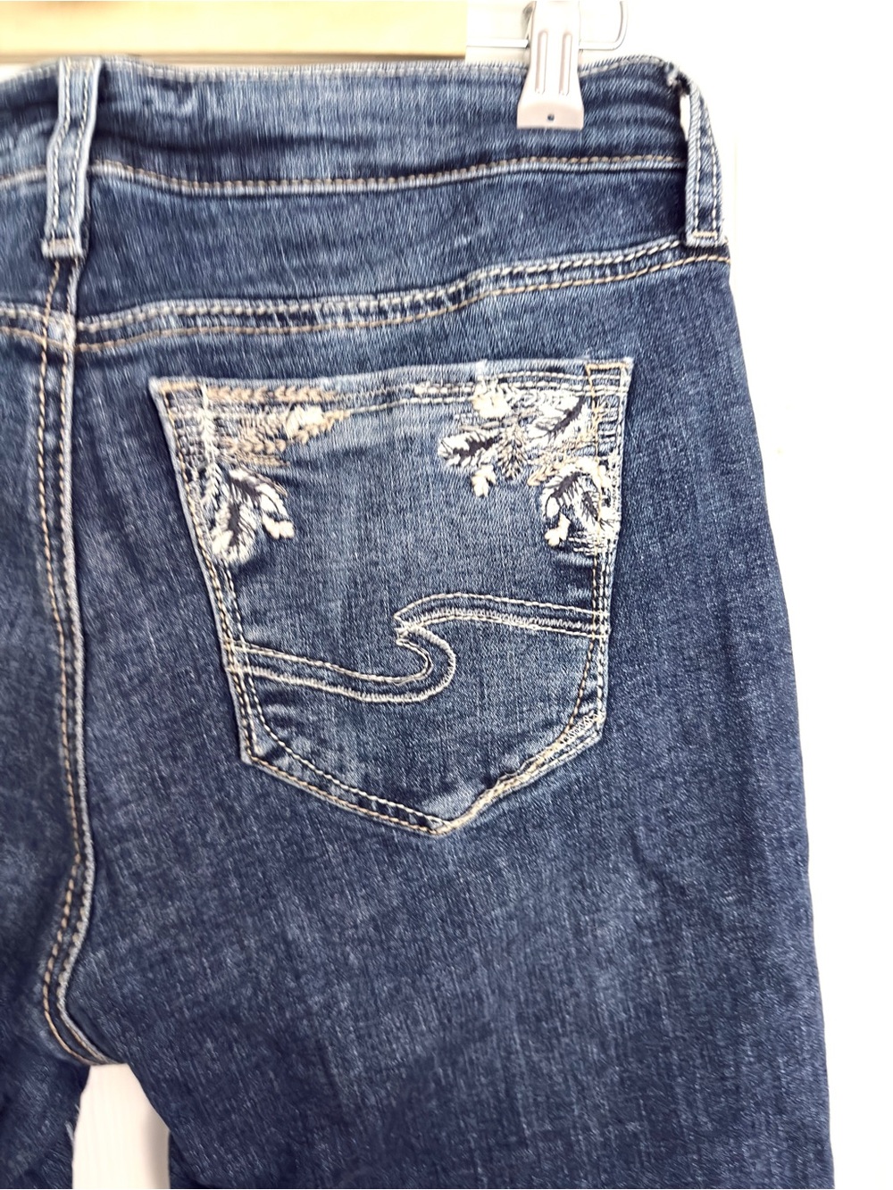 Silver Jeans Bootcut Women's Medium Blue Flare Jeans - Picture 4 of 7